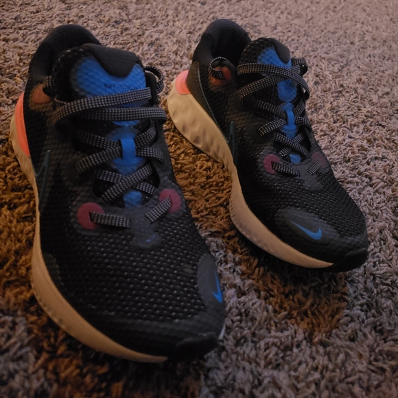 Nike size 4.5 youth boys running shoes blue and orange, - Picture 4 of 4